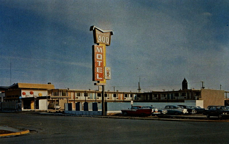 Imperial 400 Motel - Vintage Postcard Of Bay City Location (newer photo)